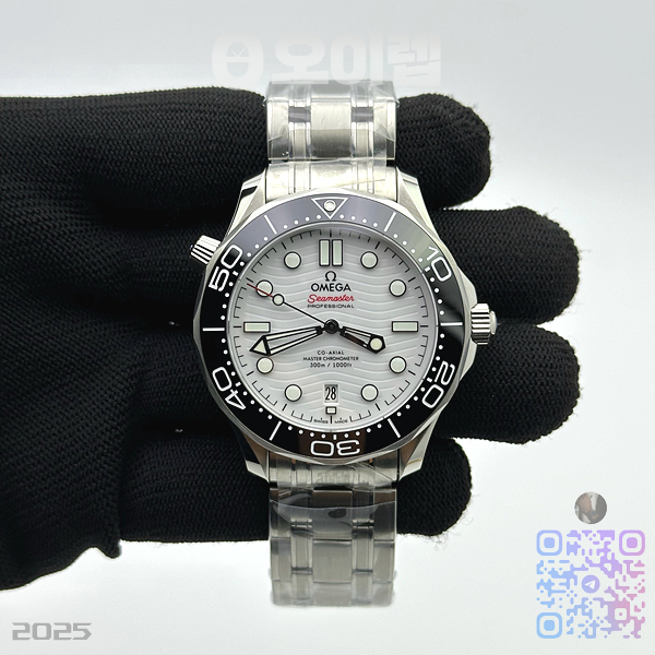 (할인 국내배송) OR 오메가 씨마스터 다이버 300M 화이트+랜덤 러버밴드 세트