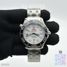 (4월특별가 오이렙단독) OR 오메가 씨마스터 다이버 300M 화이트+랜덤 러버밴드 세트